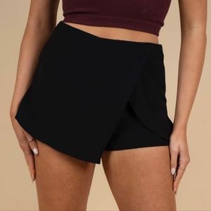 Blushing Brunette Wonder With Me Skort NWOT